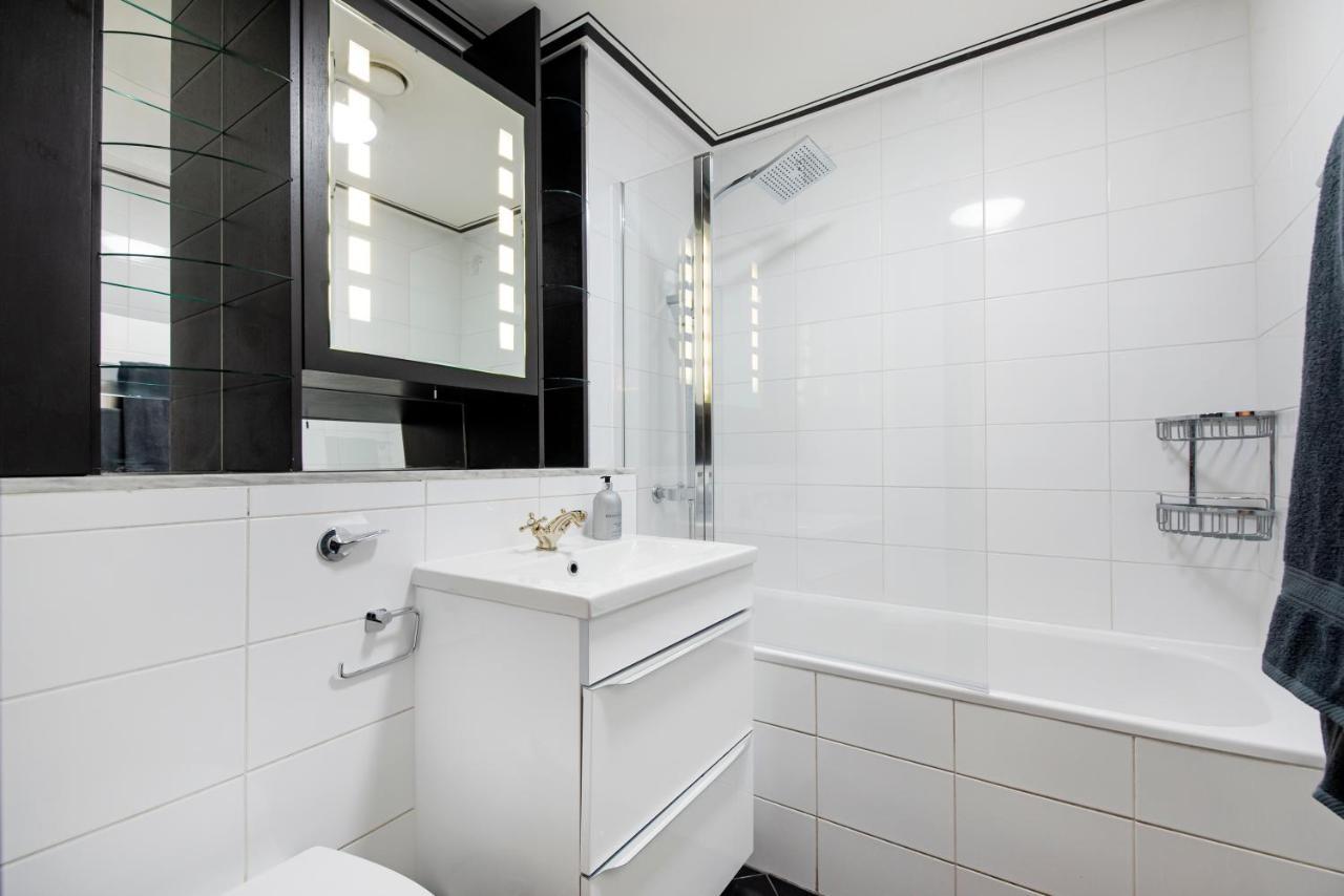 Large And Central 2 Bed ロンドン エクステリア 写真