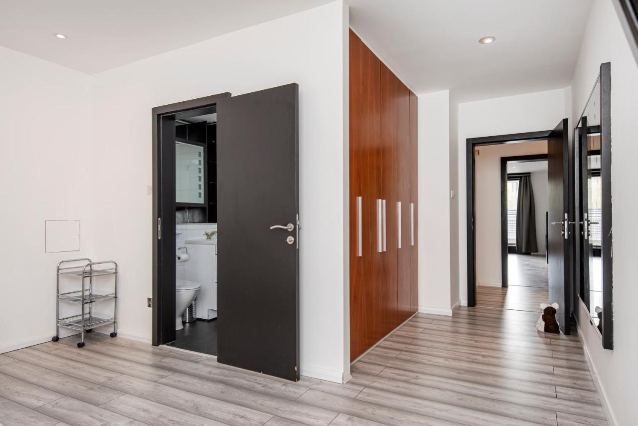 Large And Central 2 Bed ロンドン エクステリア 写真